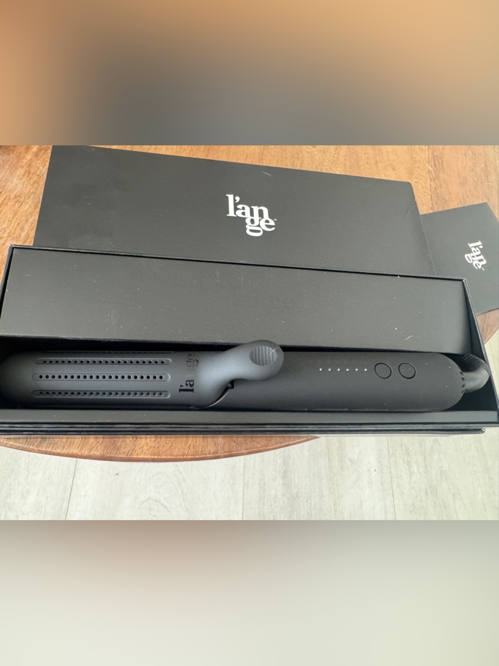 Lange Black and White Le Duo 360° Airflow Styler Packaging
